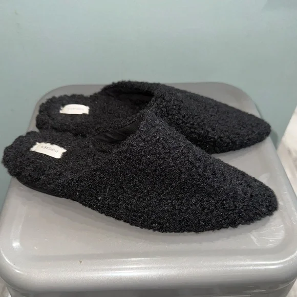 Birdies The Lark Black shearling fuzzy slide mules size 7.5 - Picture 1 of 6